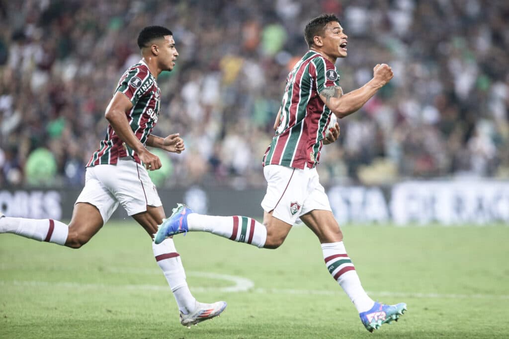 Flu bate o Grêmio nos pênaltis e mantém sonho do bicampeonato