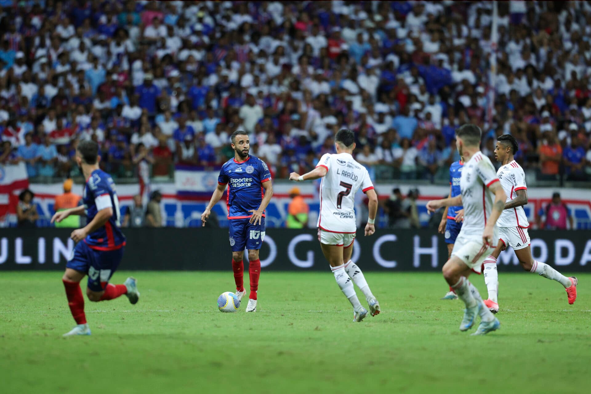 Flamengo vence Bahia fora e larga na frente nas quartas da Copa do Brasil
