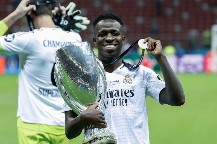 Vini Jr. rejeita primeira oferta de renovação do Real Madrid, diz site