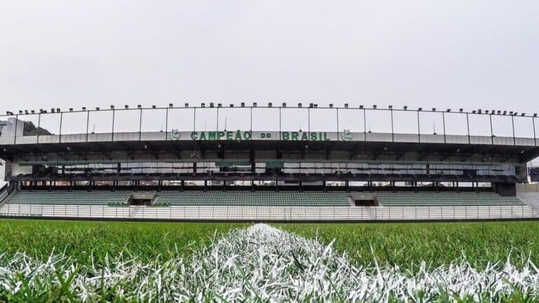 Na Série B, Juventude investe R$ 4 mi para manter gramado do Alfredo Jaconi