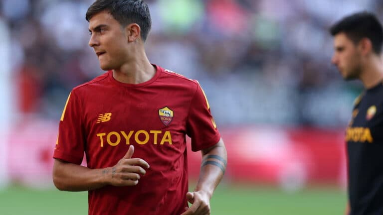 Dybala para por duas semanas após lesão muscular