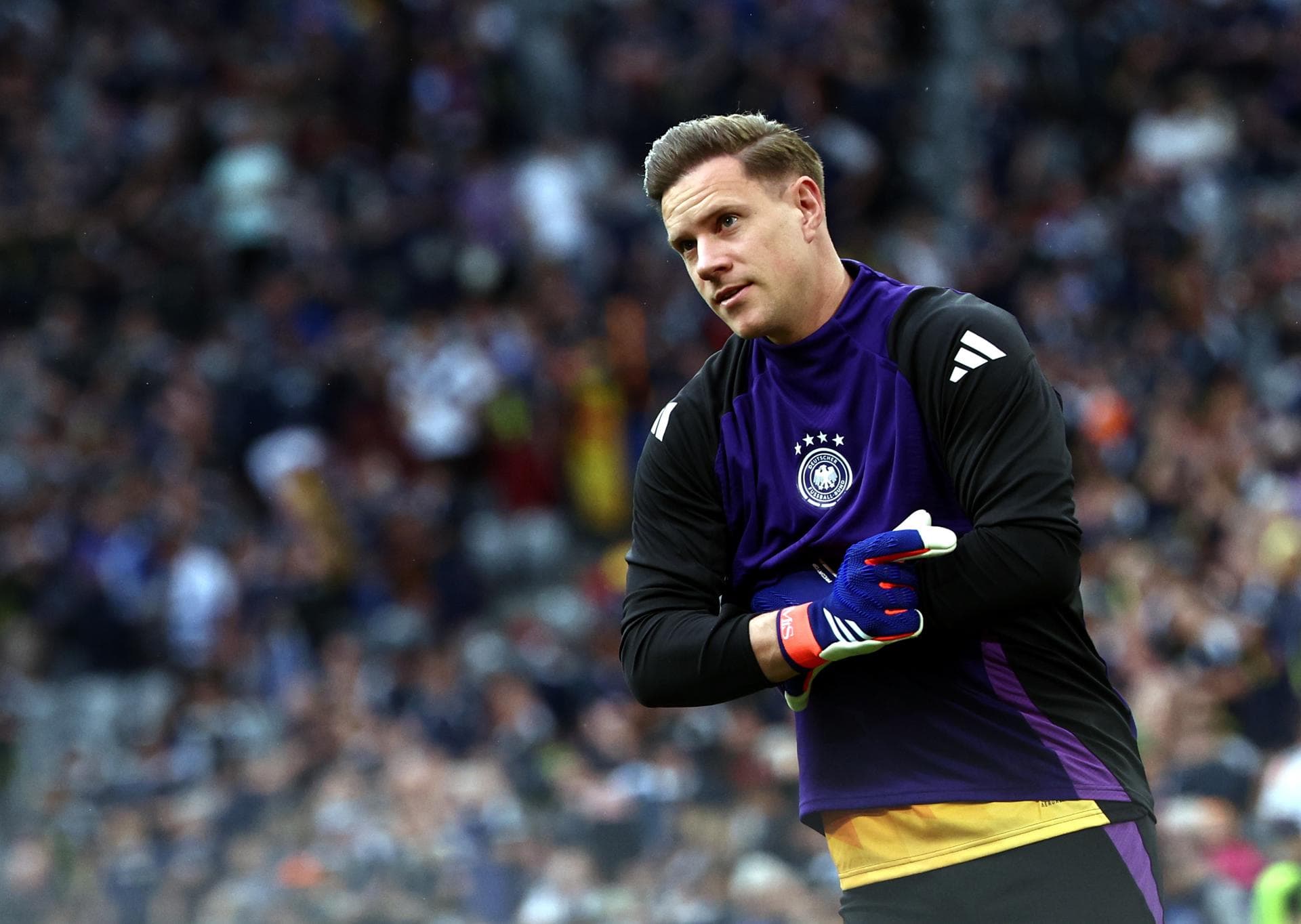Ter Stegen vira goleiro titular da Alemanha 12 anos após estreia