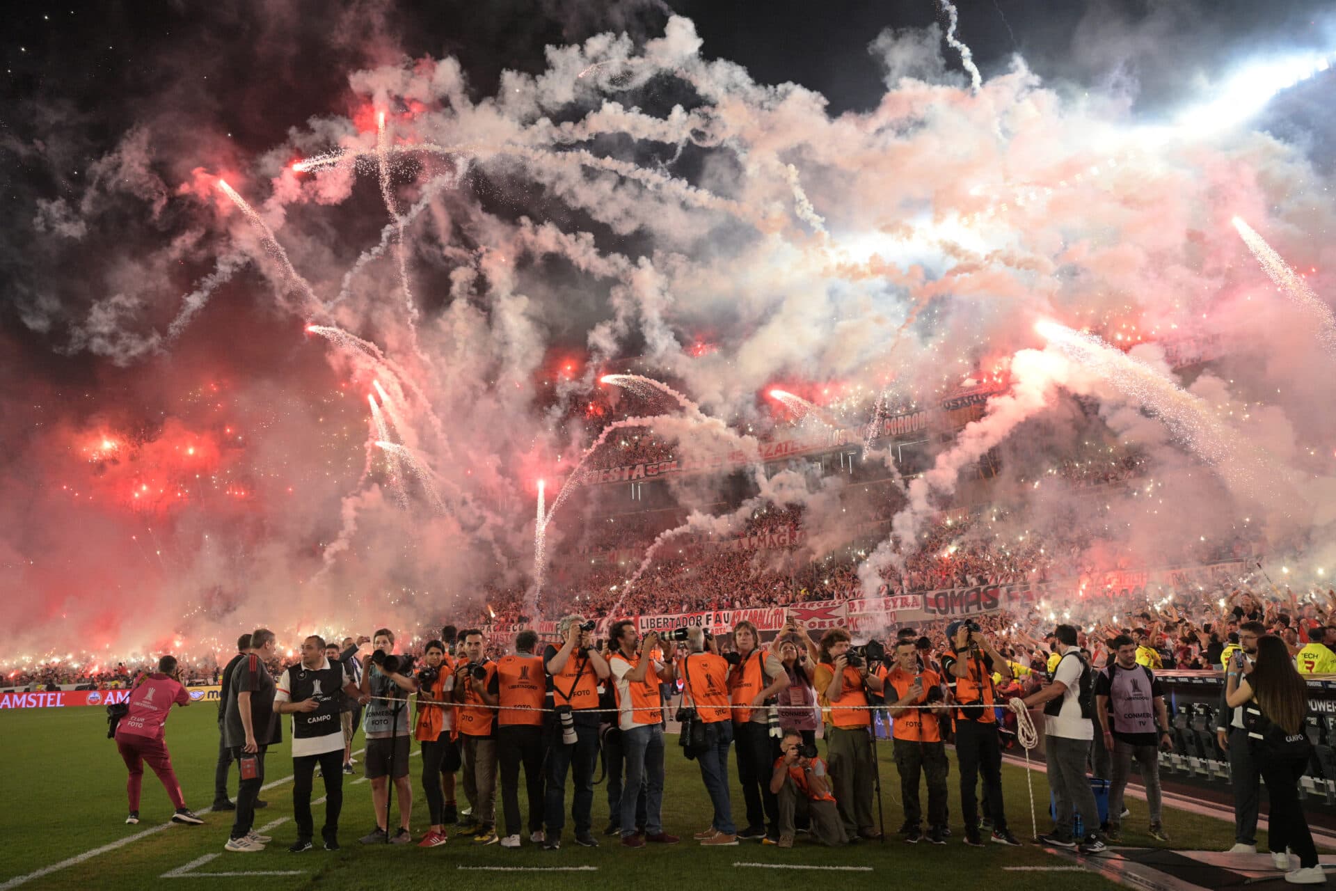 Pirotecnia do River Plate: de quanto é a multa da Conmebol?