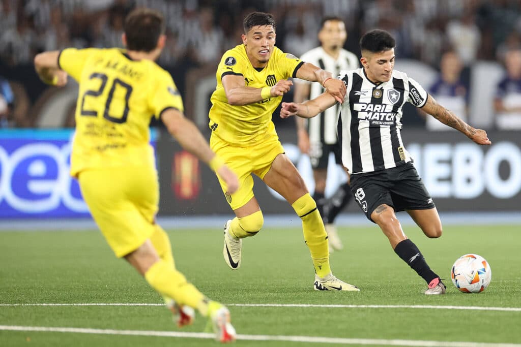 Peñarol x Botafogo: horários, escalações e onde assistir