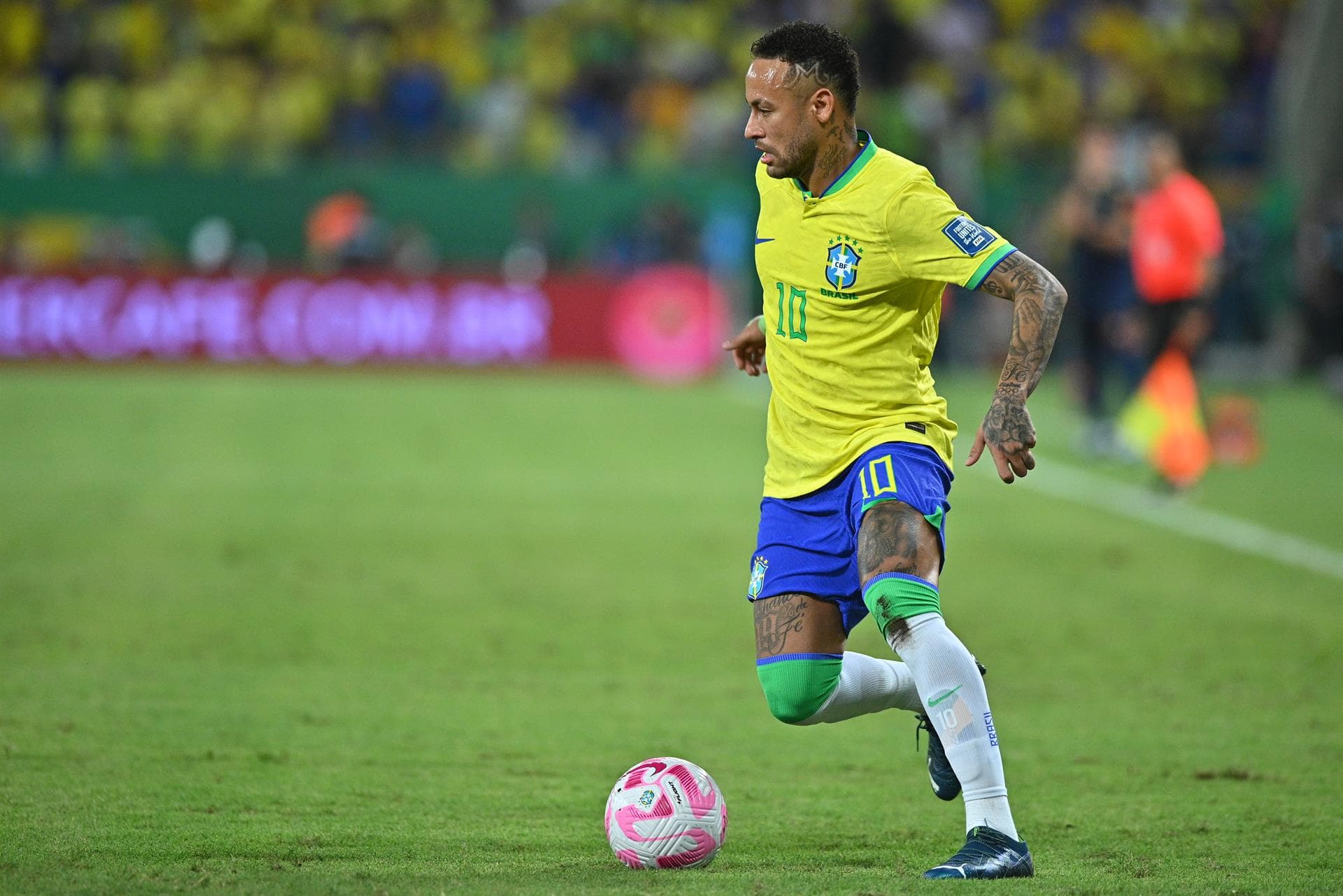 Neymar pode ser mais um jogador da Copa de 2014 que voltou ao Brasil, veja nomes