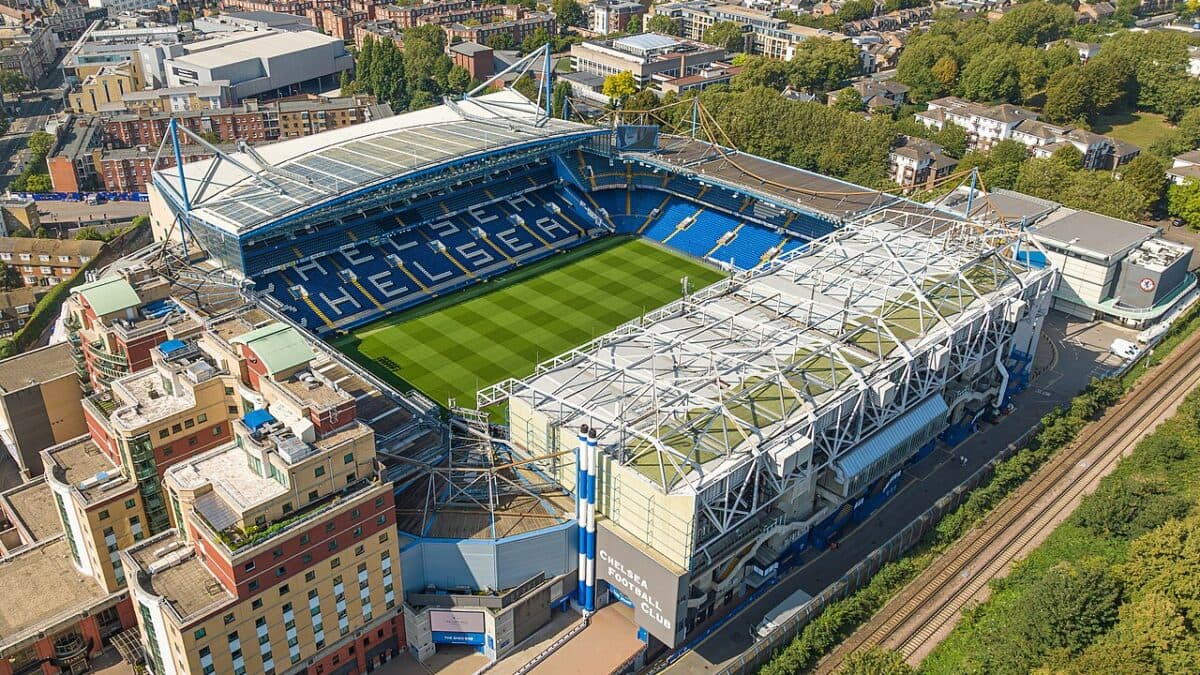 Por que o Shakhtar jogará no estádio do Chelsea na Champions?