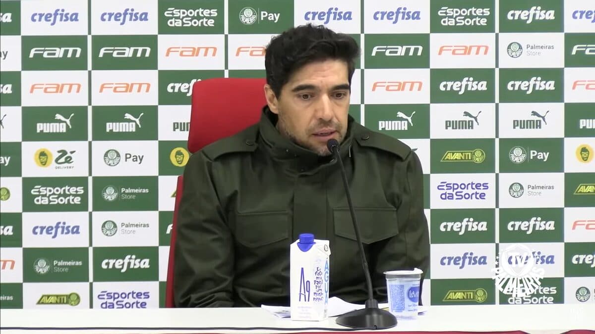 Palmeiras parou na sua ineficiência, diz Abel Ferreira