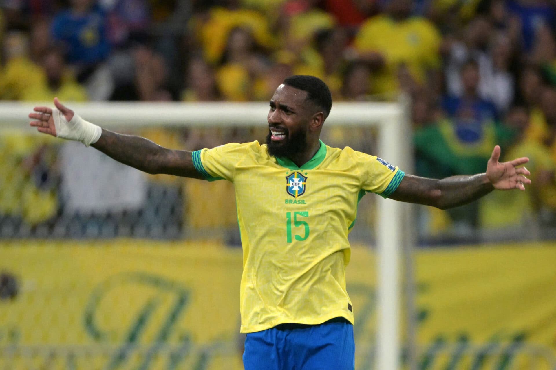 Spindel diz que Cruzeiro prioriza acordo com Gerson: ‘A gente quer ele’