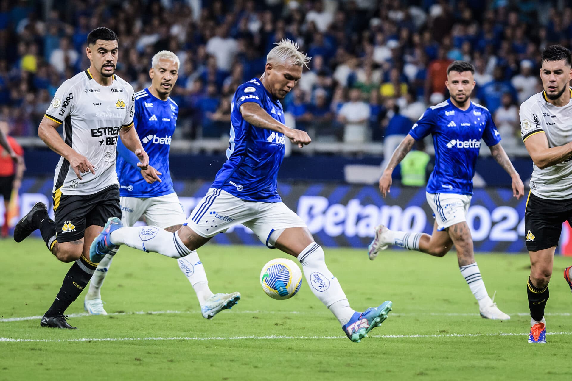 Santos acerta compra de Gabriel Veron