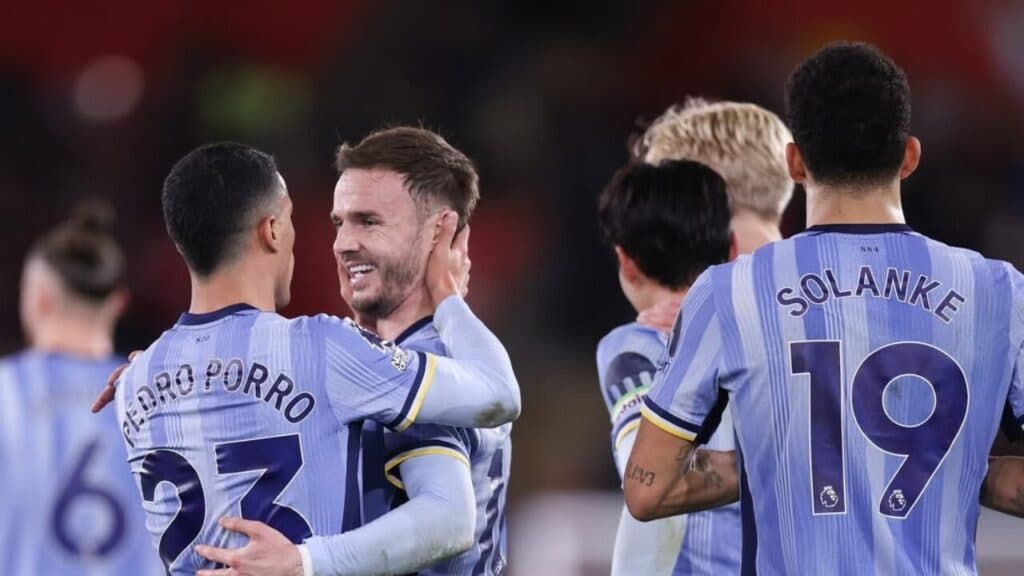 Tottenham atropela o Southampton e se recupera na Premier League