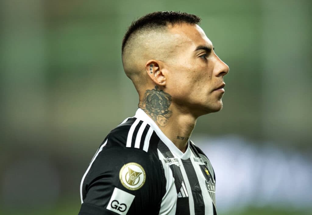 Vargas, ex-Atlético, diz que se cansou do futebol brasileiro