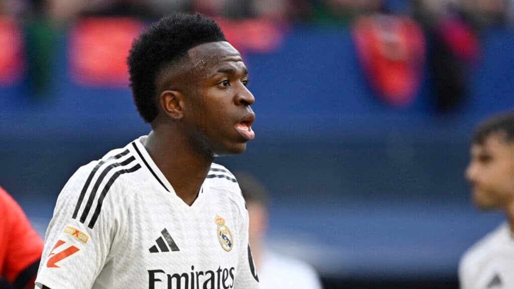 Lenda espanhola afirma que comportamento de Vinicius Jr incomoda o presidente do Real Madrid