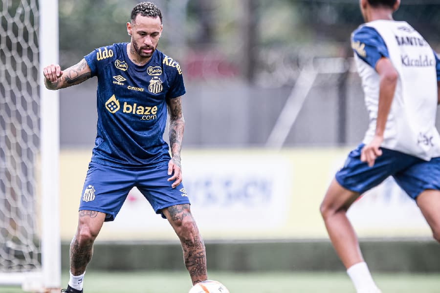 Com Neymar, Santos ultrapassa Flamengo