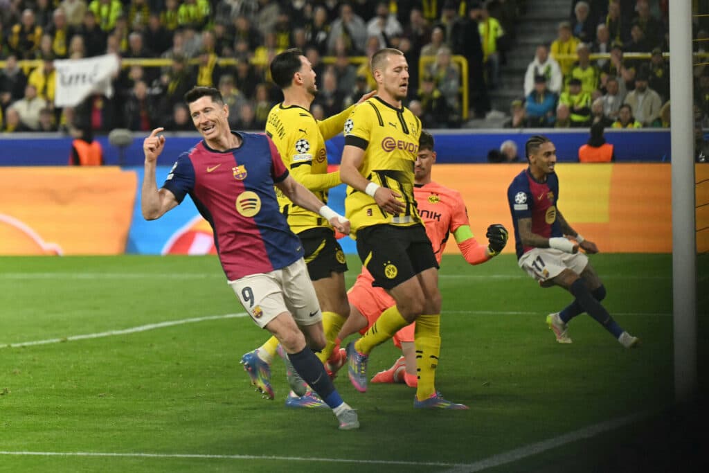 Champions: Barcelona perde do Dortmund, mas alcança 1ª semi sem Messi