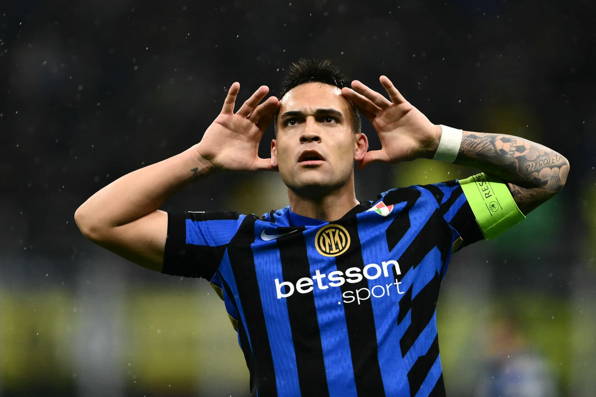 Lautaro Martínez marcou o gol que conduziu a reação da Inter no San Siro - Marco Bertorello/AFP