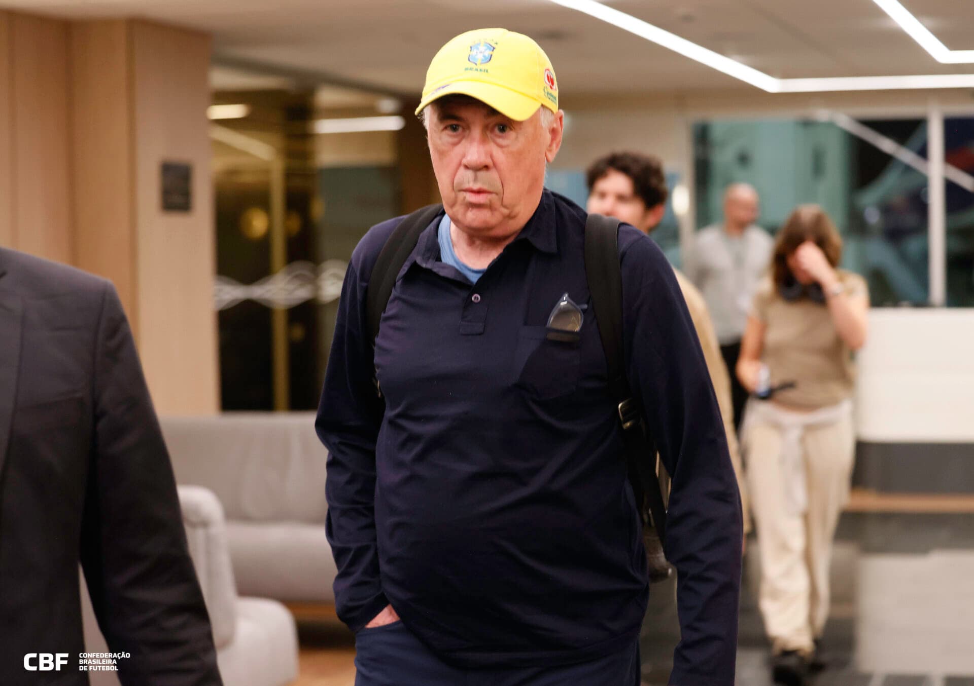 Ancelotti desembarca no Rio para assumir seleção brasileira