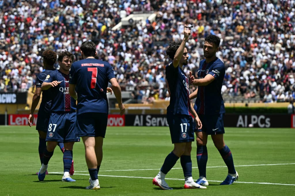 PSG atropela Atlético de Madrid no 1º duelo europeu em Mundiais