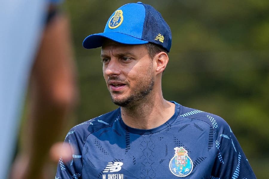 Botafogo avança em negociações por Martín Anselmi, ex-Porto