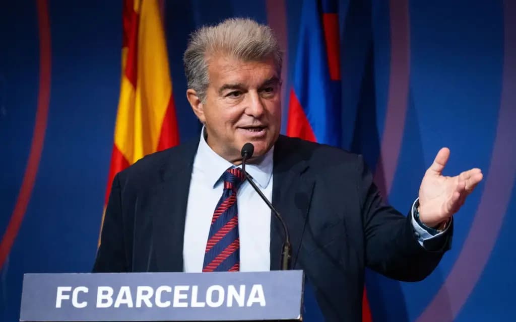 Barcelona: Laporta critica FIFA por lesão de Raphinha com o Brasil