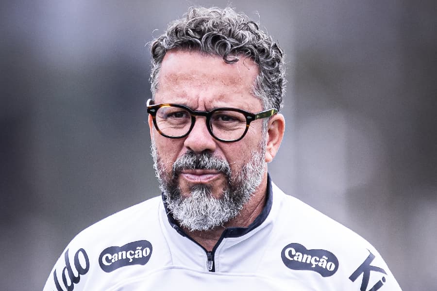 Cléber Xavier dirigiu o Santos em 15 partidas - Raul Baretta/Santos FC