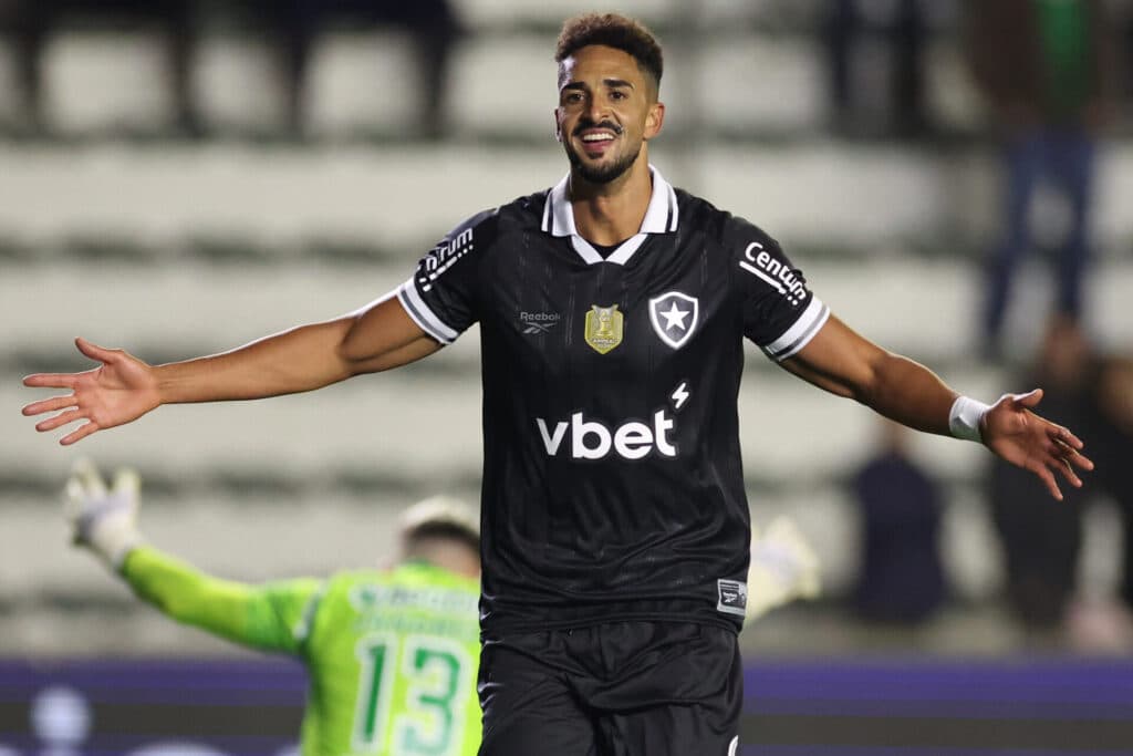 O espanhol Chris Ramos estreou no Botafogo com dois gols contra o Juventude - Vitor Silva/Botafogo