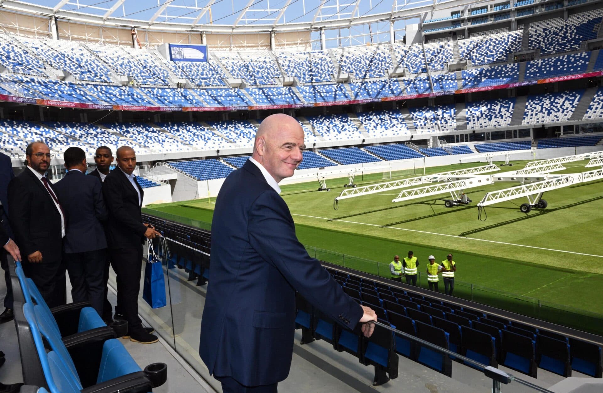O presidente da Fifa visitou nesta quinta-feira, 25, um dos estádios do Marrocos para a Copa do Mundo - Federation Royale Marocaine De Football / AFP