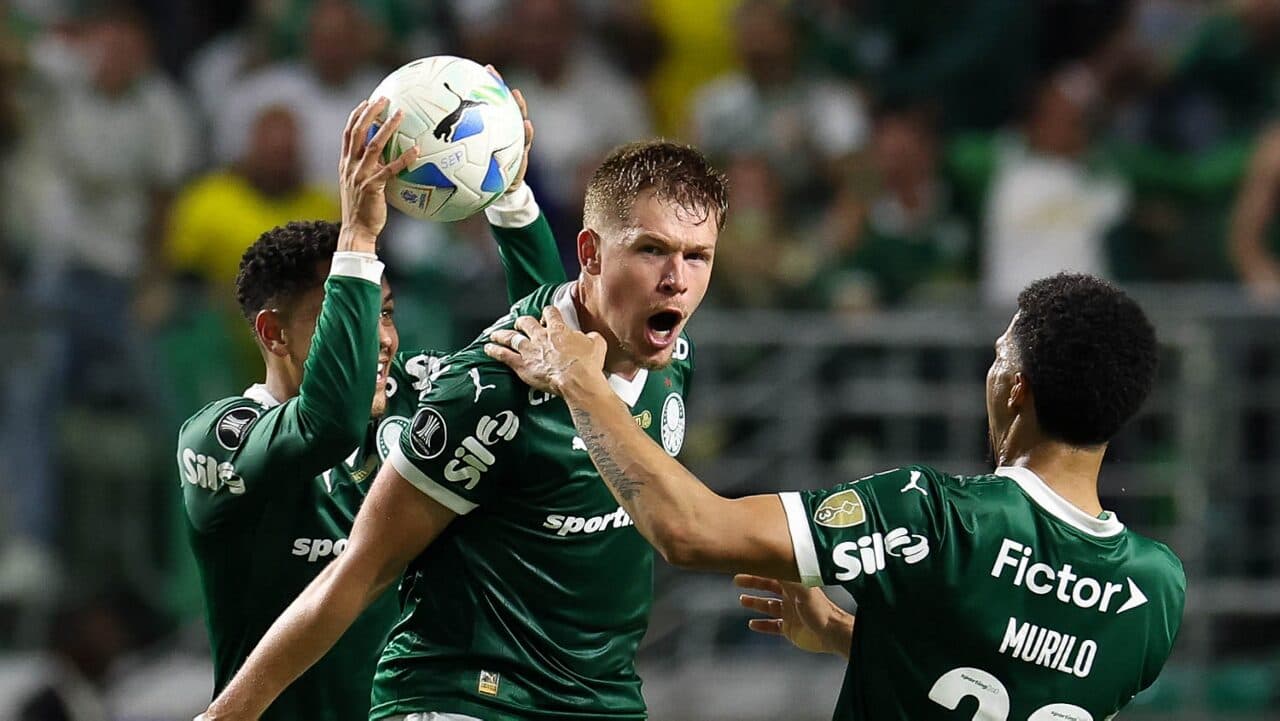 Palmeiras consegue virada histórica e vai à final da Libertadores
