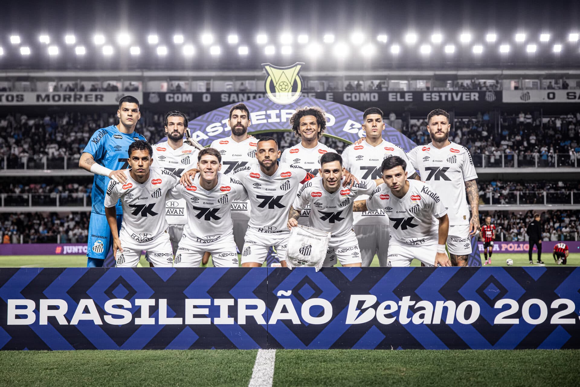 Time do Santos que atuou contra o Vitória, na Vila; torcedores deixaram estádio revoltados - Raul Baretta/Santos FC