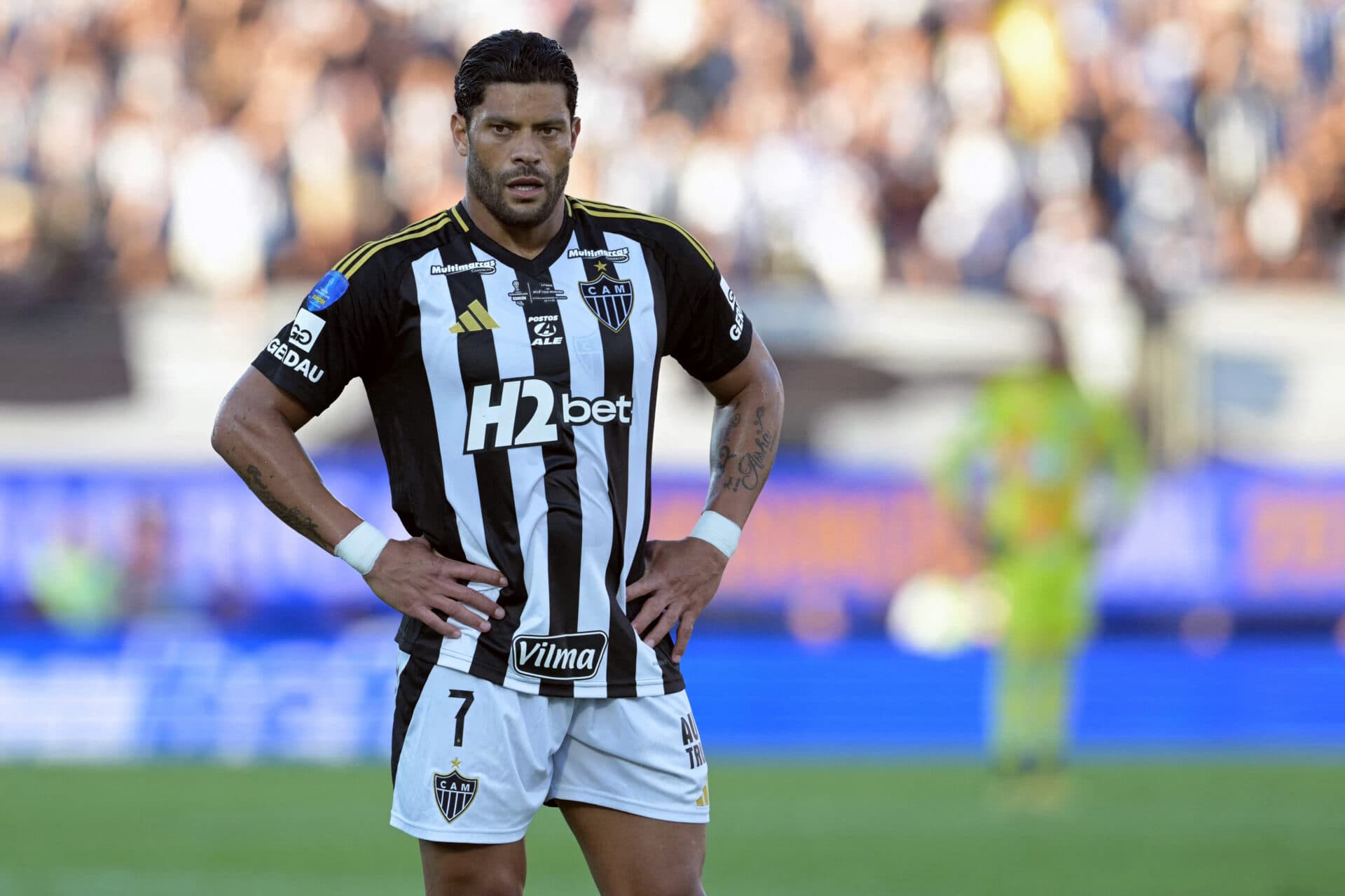 Quem são os jogadores brasileiros em atividade com mais gols?