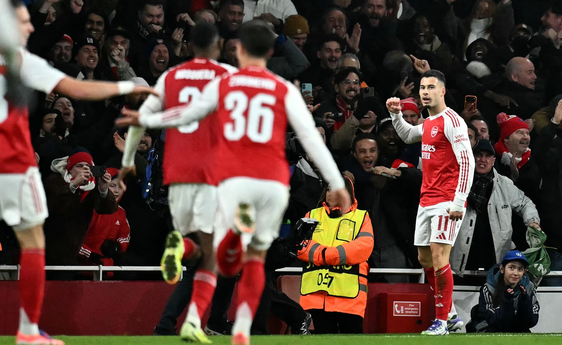Gabriel Martinelli marcou gol em vitória do Arsenal sobre o Bayern de Munique - Ben STANSALL / AFP