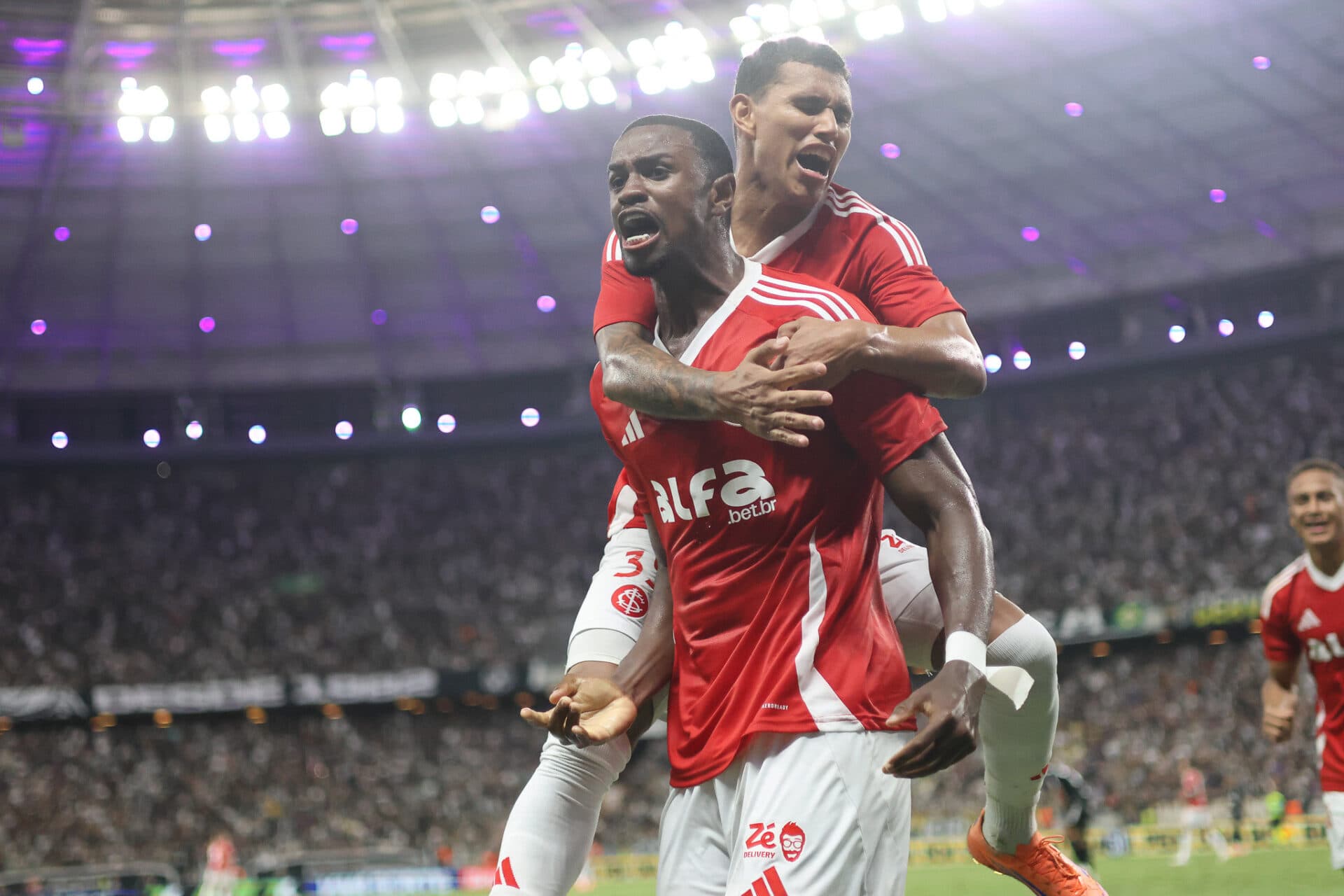 Ricardo Mathias vai de vilão a herói e Inter bate Ceará