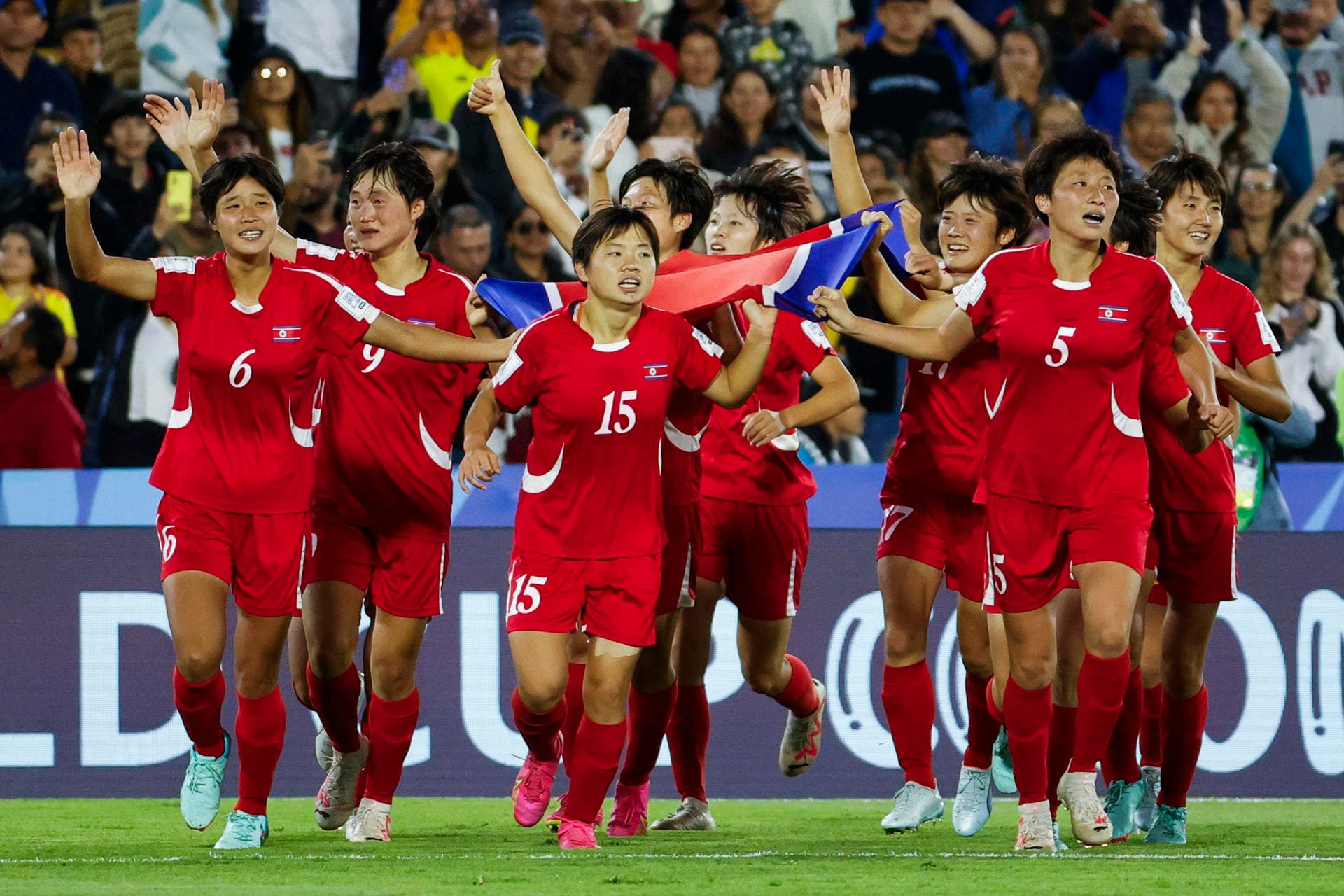 Futebol feminino: time da Coreia do Norte jogará torneio na Coreia do Sul