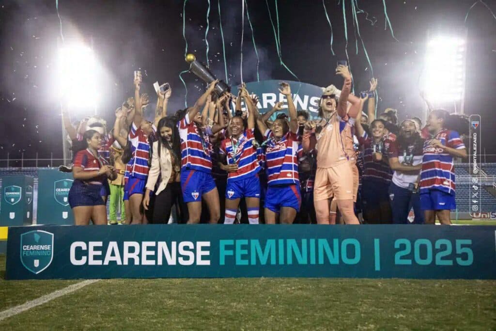 Após queda no masculino, Fortaleza anuncia fim do futebol feminino