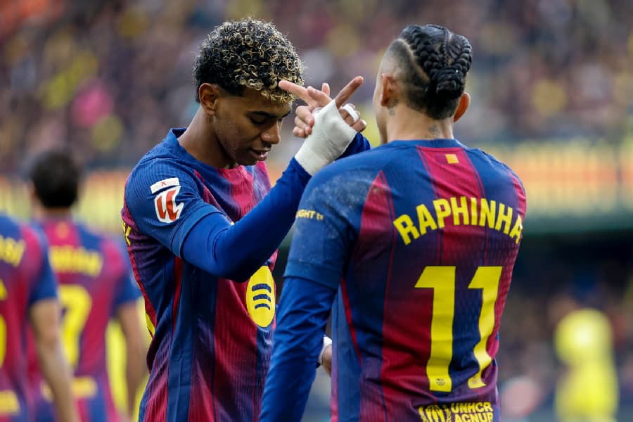 Lamine Yamal e Raphinha marcaram os gols da vitória do Barcelona - Ana Escobar / EFE