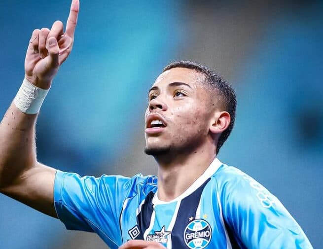 Alysson, atacante do Grêmio - Divulgação / Instagra,