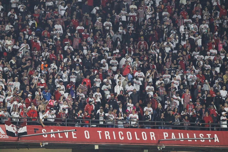 Torcida apoia o São Paulo no MorumBis - Rubens Chiri / Divulgação / São Paulo