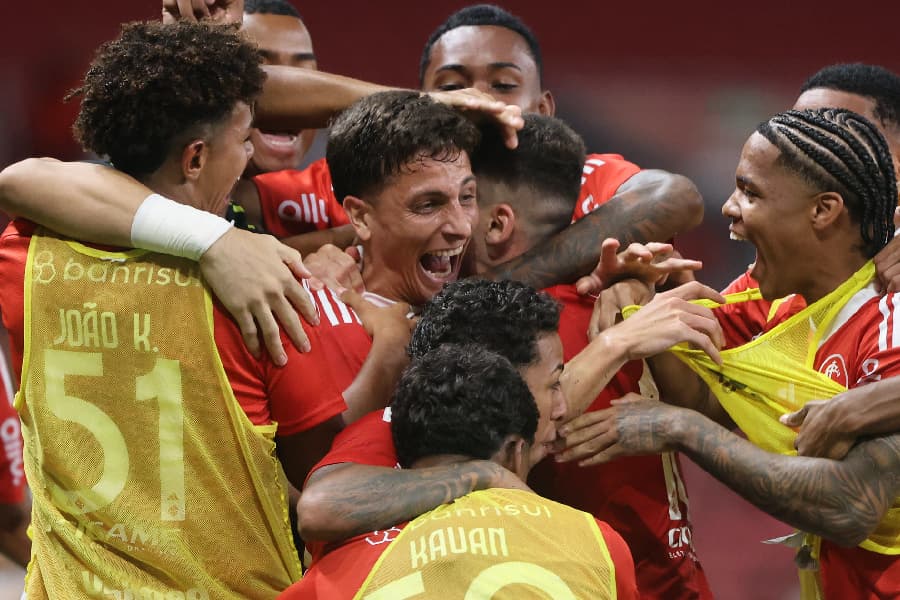 Com time de garotos, Inter vira no fim e vence Novo Hamburgo