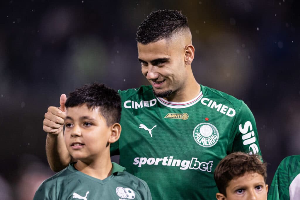 Andreas Pereira antes do clássico contra o Santos, vencido pelo Palmeiras na Arena Barueri - Victor Monteiro/Ag.Paulistão