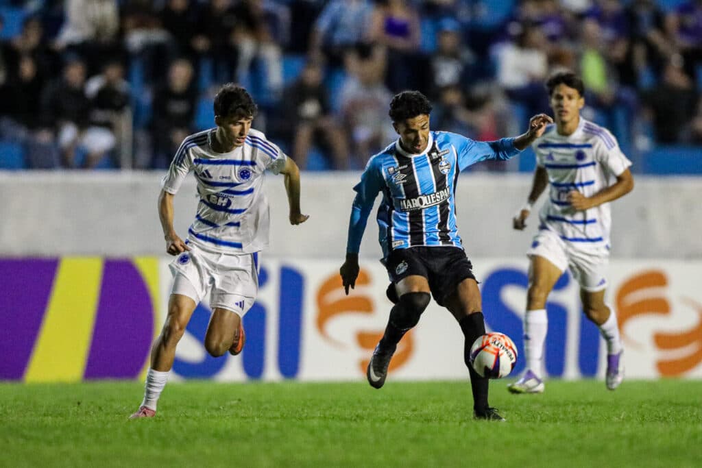Cruzeiro supera Grêmio de virada para ir à final da Copinha - ANGELO PIERETTI/GRÊMIO