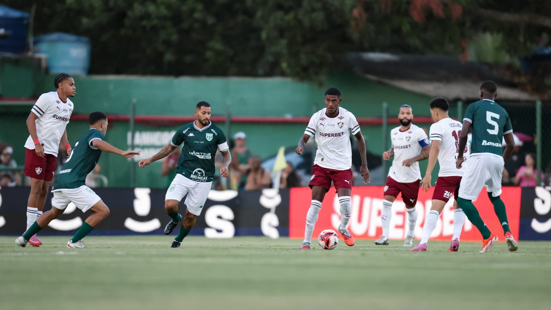 Boavista segura pressão e impõe primeira derrota ao Fluminense