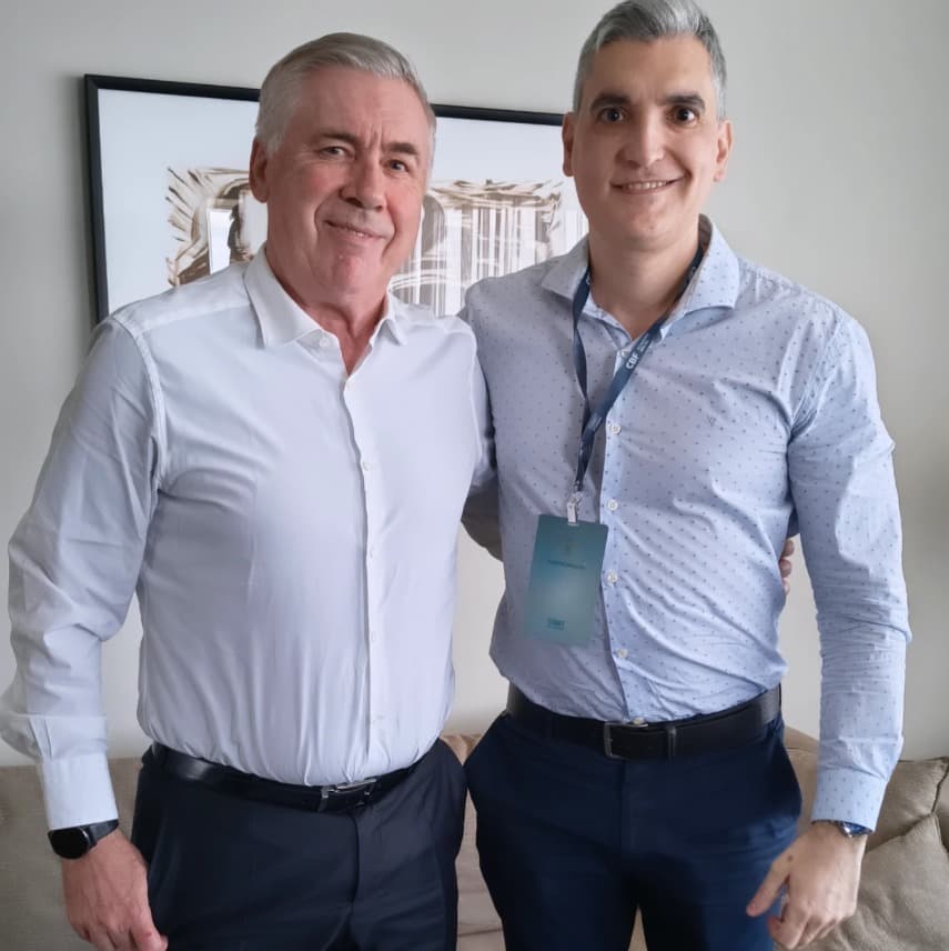 Ancelotti ao lado de Piantino, seu professor de português desde a chegada ao Brasil - Reprodução/Instagram