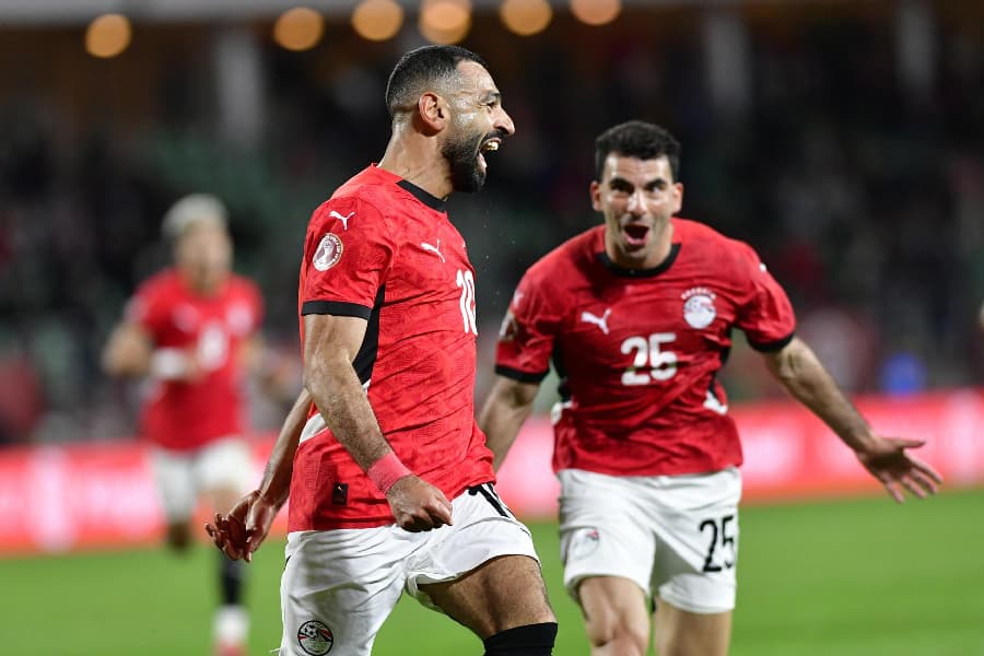 Mohamed Salah fez seu quarto gol pelo Egito na Copa Africana - ALAL MORCHIDI / EFE