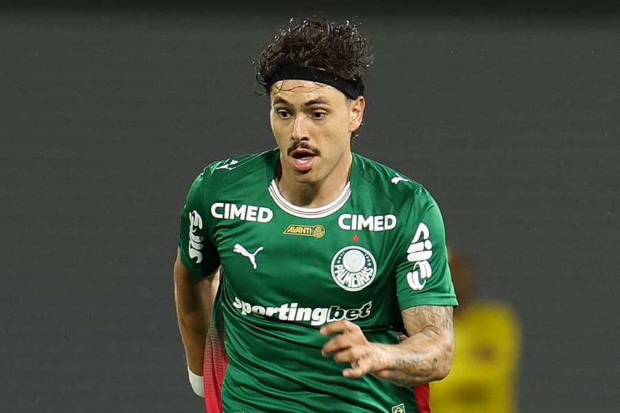 Maurício se naturaliza paraguaio e pode disputar a Copa; entenda
