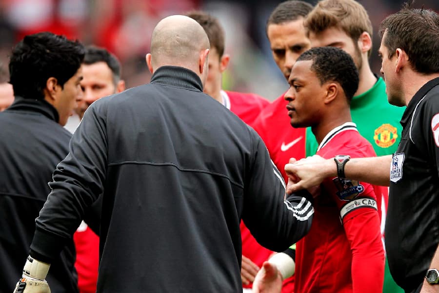 Suárez chegou a ser punido por ofensa racista contra Evra em 2011 - KERIM OKTEN/EFE