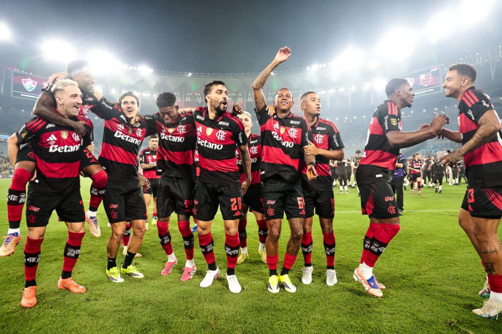 Flamengo chega a 30 títulos no século 21 e amplia domínio entre os brasileiros