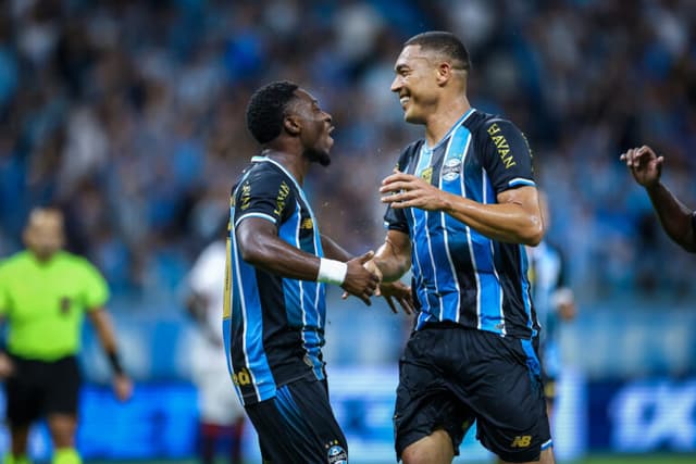 Grêmio 2 x 0 Confiança: Tricolor abre vantagem na Copa do Brasil