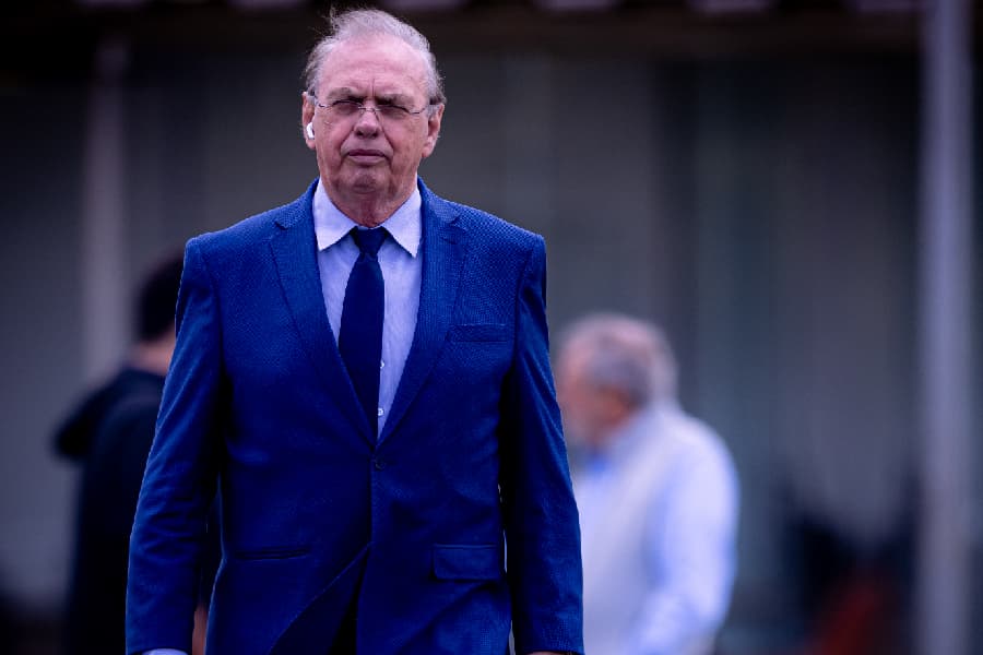 Corinthians: conselheiros pedem impeachment de Osmar Stabile
