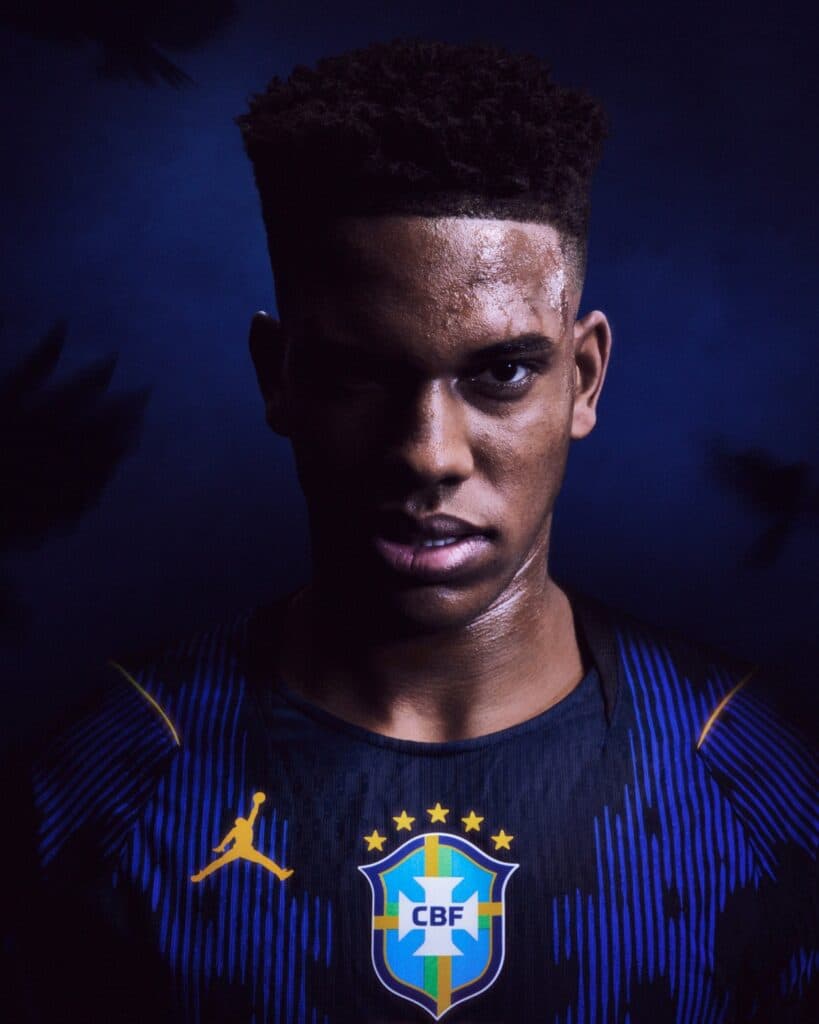 Coleção de agasalhos, bermudas e a camisa reserva da seleção são produzidas pela Jordan - Nike/Divulgação