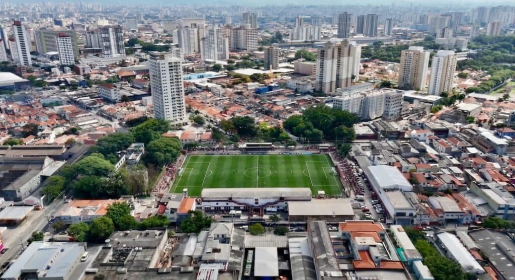 Gramado sintético instalado na Rua Javari, do Juventus-SP - Soccer Grass/Divulgação
