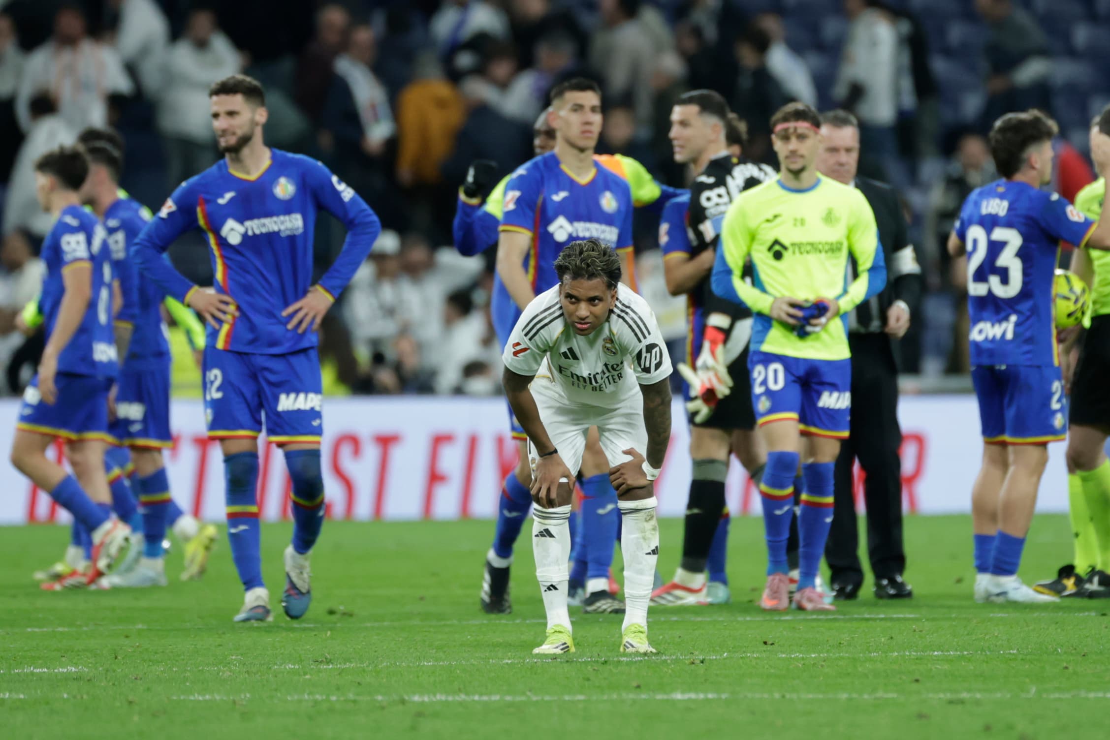 Rompimento do ligamento cruzado e o menisco exterior do joelho direito tirou Rodrygo da Copa - Juanjo Martín/EFE